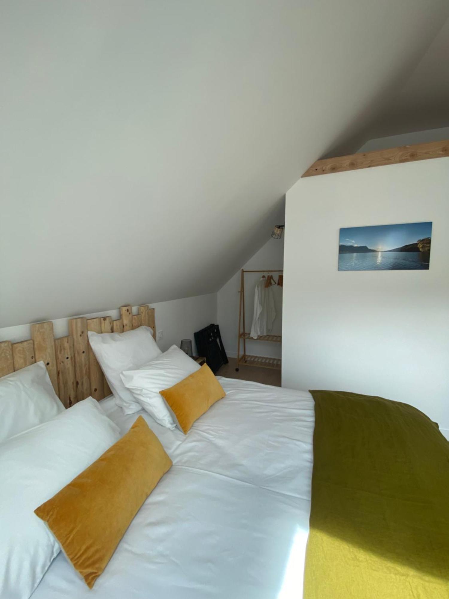 Le Couleau Bed & Breakfast Chateauroux-les-Alpes Exterior photo