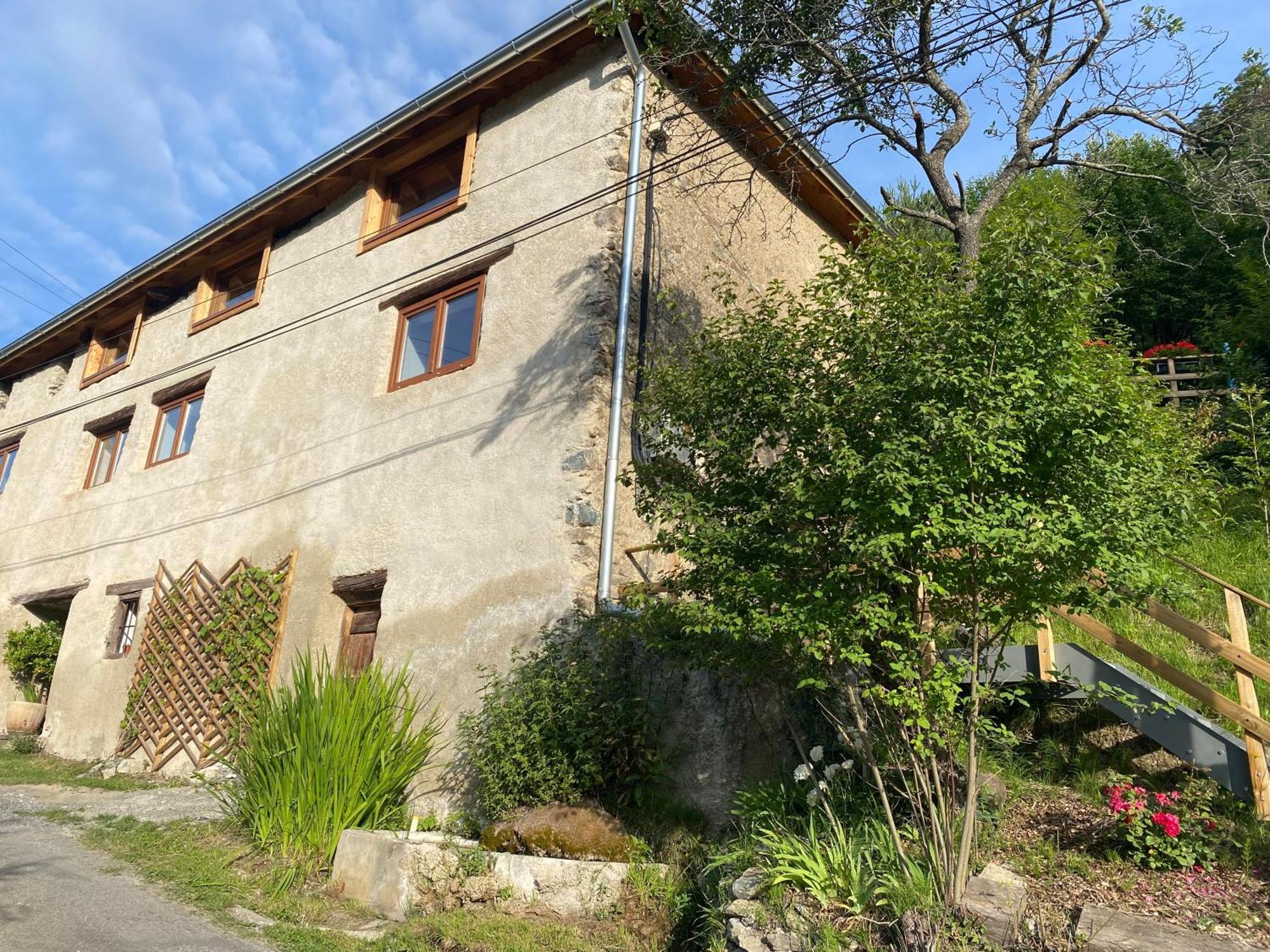 Le Couleau Bed & Breakfast Chateauroux-les-Alpes Exterior photo