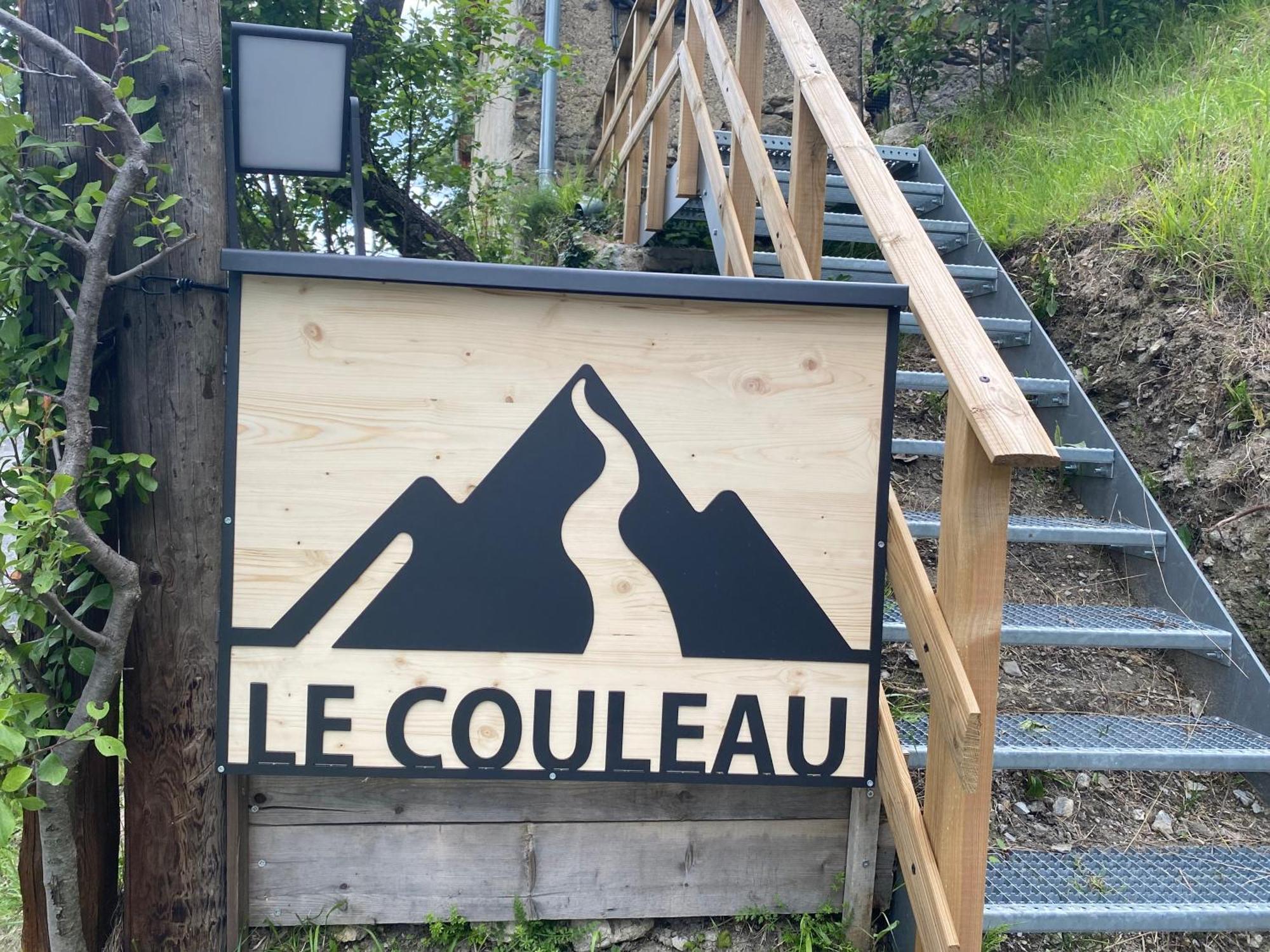Le Couleau Bed & Breakfast Chateauroux-les-Alpes Exterior photo
